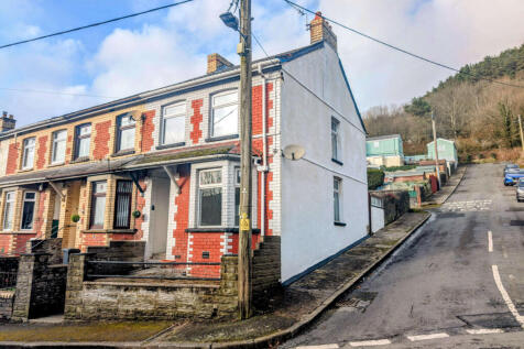 3 Bedroom End Terrace for Sale