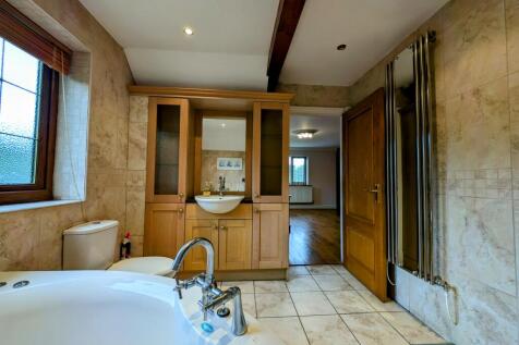 En-suite Bed 1