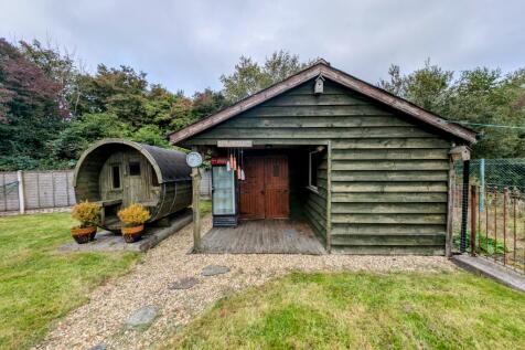 Man cave/summer house