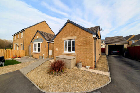 2 Bedroom Detached Bungalow for Sale