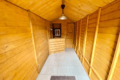 Summer house/bar