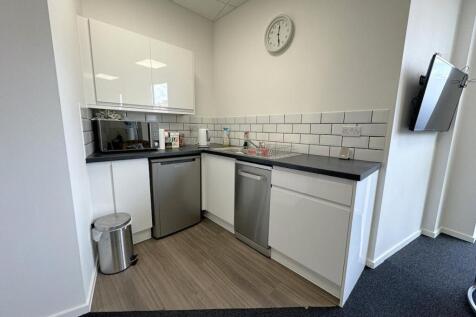 Kew Bridge  Unit 2  Brentford 7.jpg