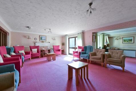 COMMUNAL LOUNGE