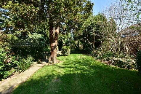COMMUNAL GARDENS
