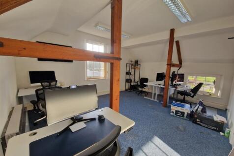 Office 1.jpg