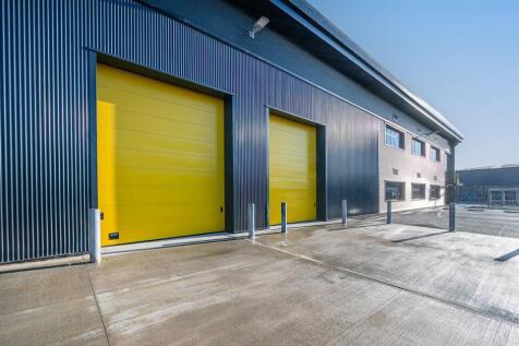 UNIT 1B WATCHMOOR POINT CAMBERLEY_014.jpg