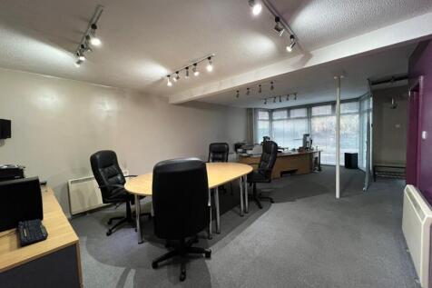 214 Station Road Addlestone.jpg