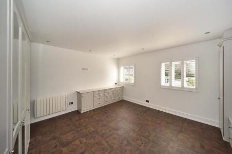 8 Bow Green new bed2.jpg