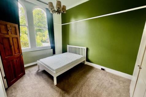 6 Hill Car bed.jpg