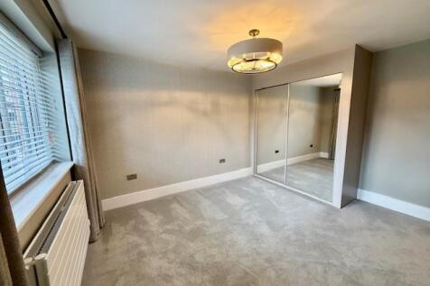 4 Newmarket Bed2.2.jpg