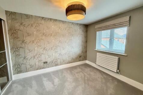 4 Newmarket Bed3.jpg