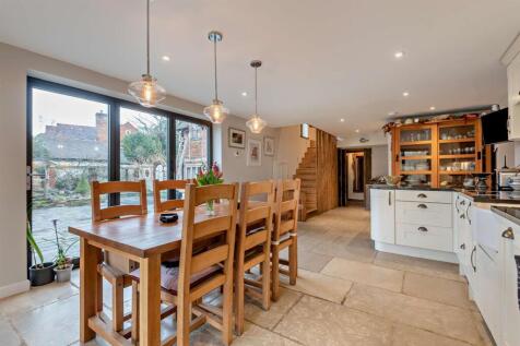 Breakfast Rm/Kitchen