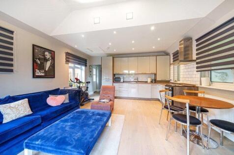 Kitchen/Lounge