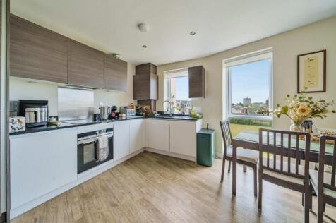 Kit/Dining/Living Rm