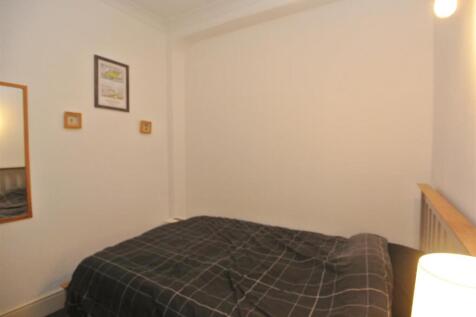 LH Bedroom.jpg