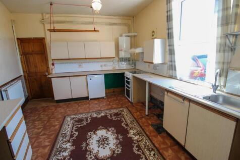 Kitchen 3.jpg
