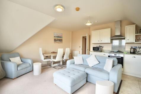 Lounge/Kitchen