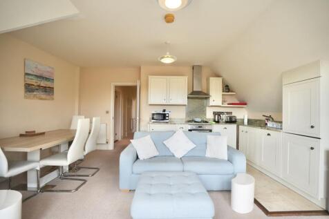 Lounge/Kitchen