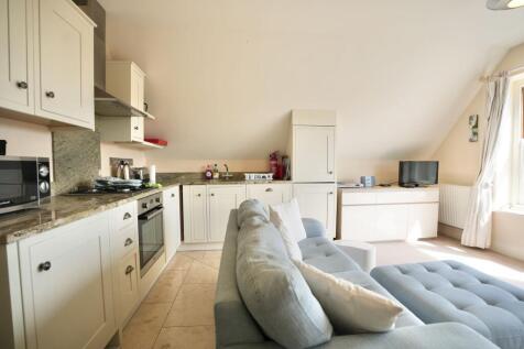 Lounge/Kitchen