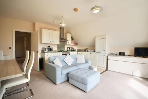 Lounge/Kitchen