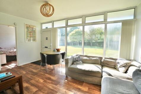 Lounge/Kitchen