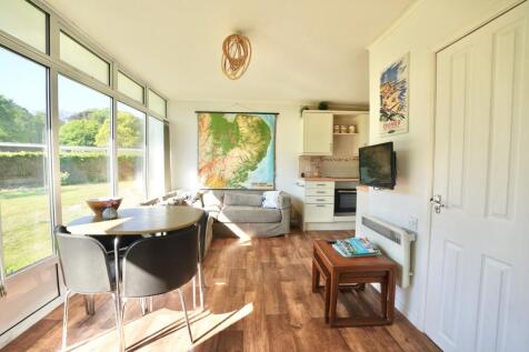 Lounge/Kitchen