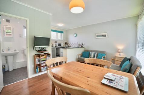 Lounge/Kitchen