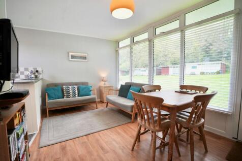 Lounge/Kitchen