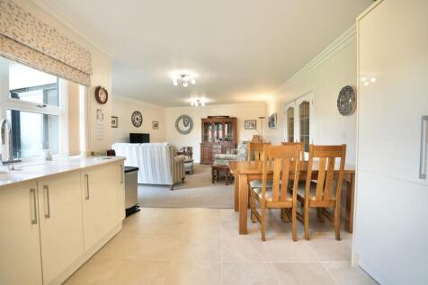 Open Plan Lounge &amp; Kitchen/Diner