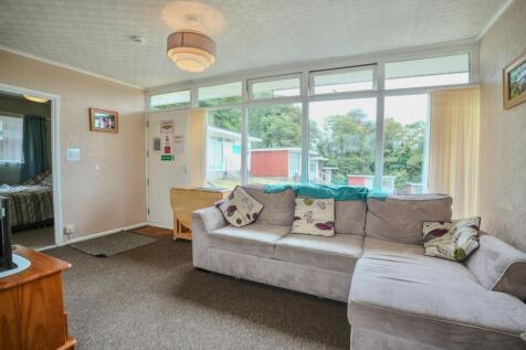 Lounge/Kitchen Area