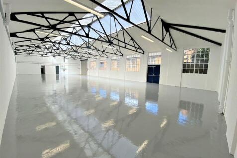 Clock Tower Industrial Estate  Unit 134 2.JPG