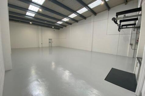 Unit C6 Brooklands Close  Sunbury 6.JPG