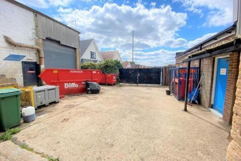 375 Bath Road - Slough - Warehouse To Let