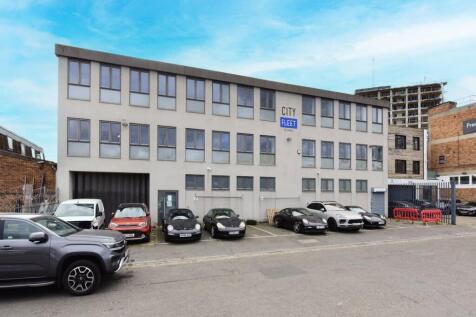 31 Colville Rd 3.JPG