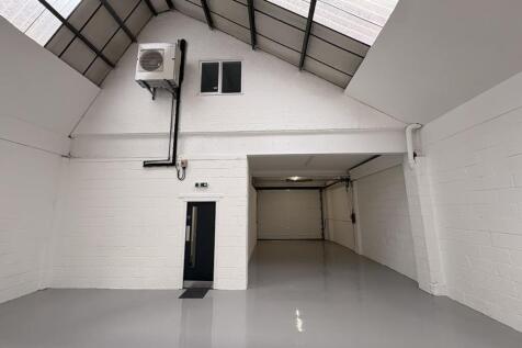 Unit 3 Acton Vale  8 Copy.jpg