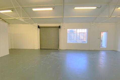 Set Star Estate  Unit 10 4.JPG