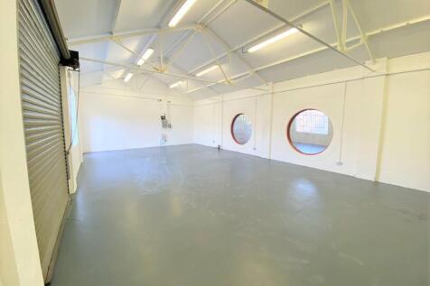 Set Star Estate  Unit 10 7.JPG