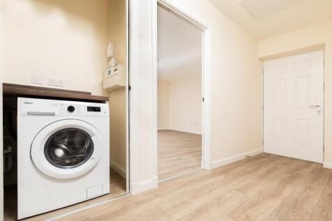 Riverside Quarter Apartment Utility Area