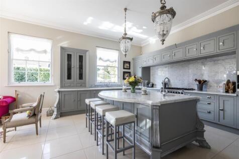 Kitchen / Breakfast Room