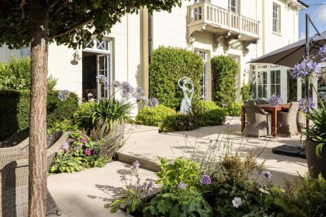 Garden Terrace