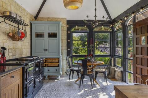 Kitchen / Breakfast Room