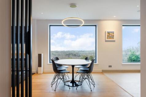 Dining Room.jpg