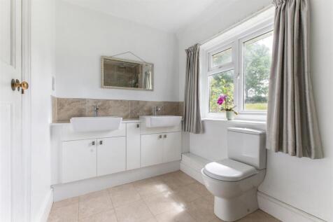 Family Shower Room