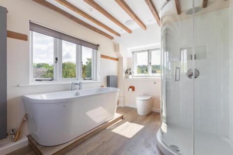 En Suite Bathroom