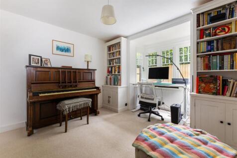 Study / Bedroom