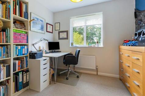 Study / Bedroom