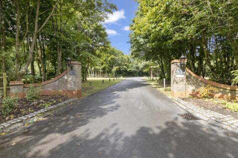 Entrance to Leydene Park
