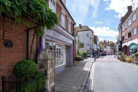 Hythe town
