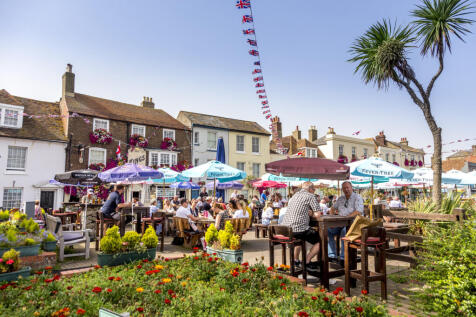 Local bars in Deal