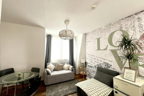 One Bedroom Flat to rent in the heart of Oxford S
